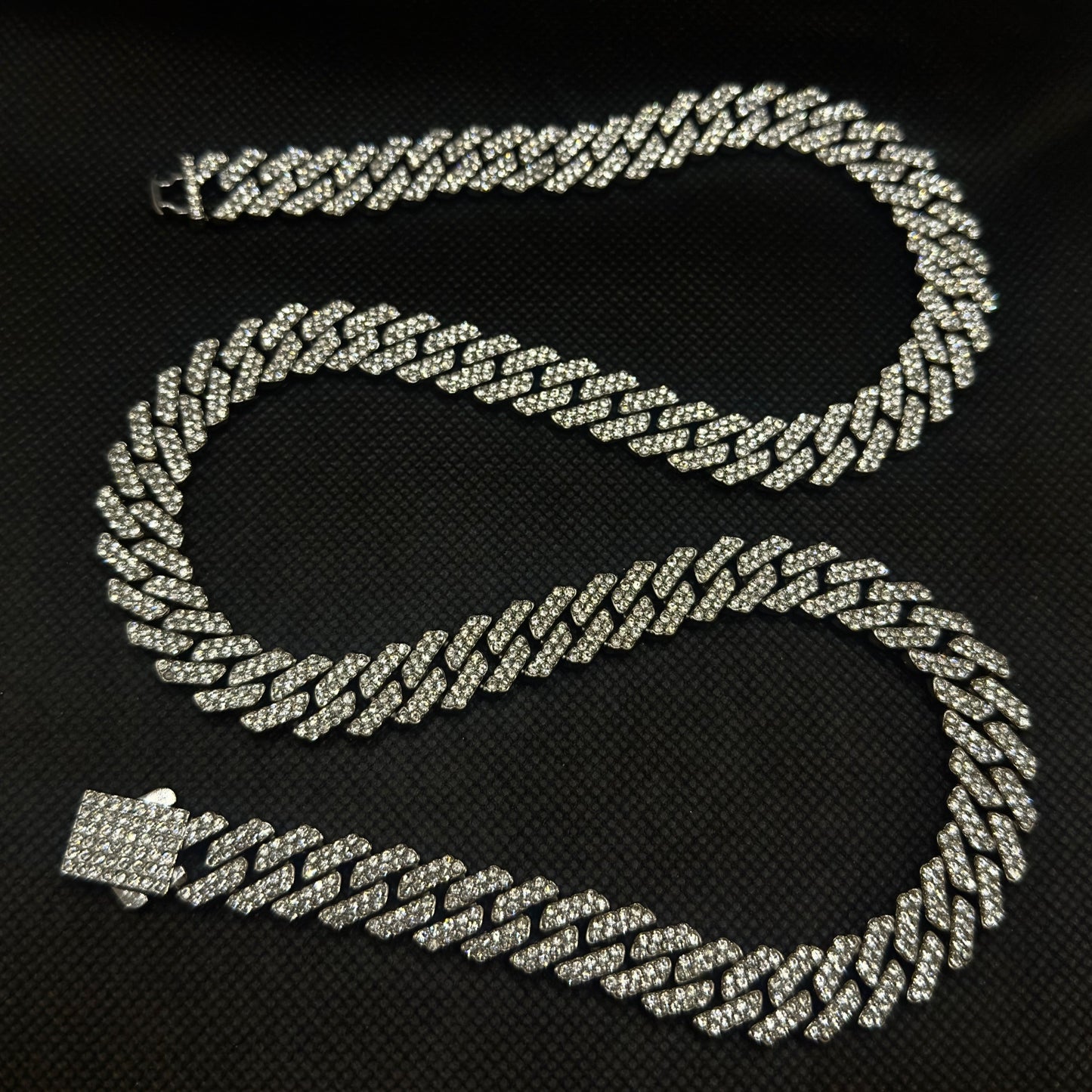 SILVER PRONG LINK CHAIN